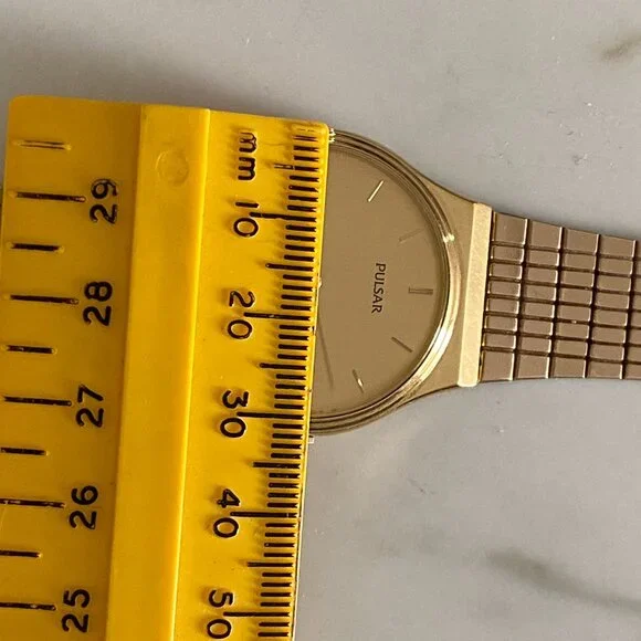 RARE VINTAGE PULSAR BY SEIKO Quartz WATCH Japan PREOWNED - Picture 9 of 13